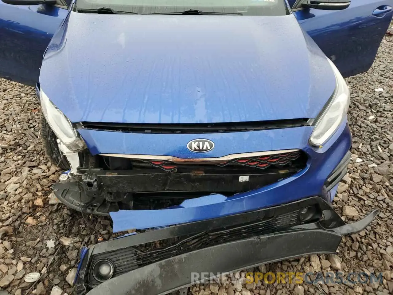 13 Photograph of a damaged car 3KPF34AD9LE151957 KIA FORTE 2020