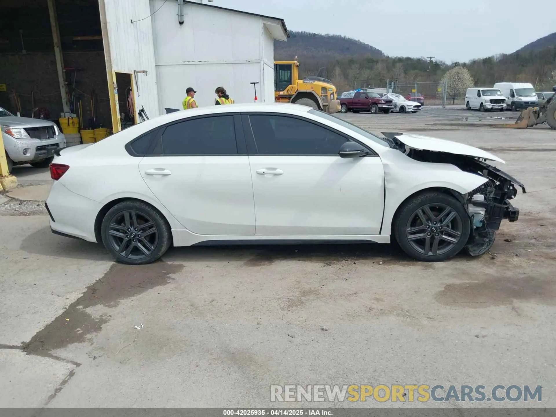 14 Фотография поврежденного автомобиля 3KPF34ADXLE146055 KIA FORTE 2020