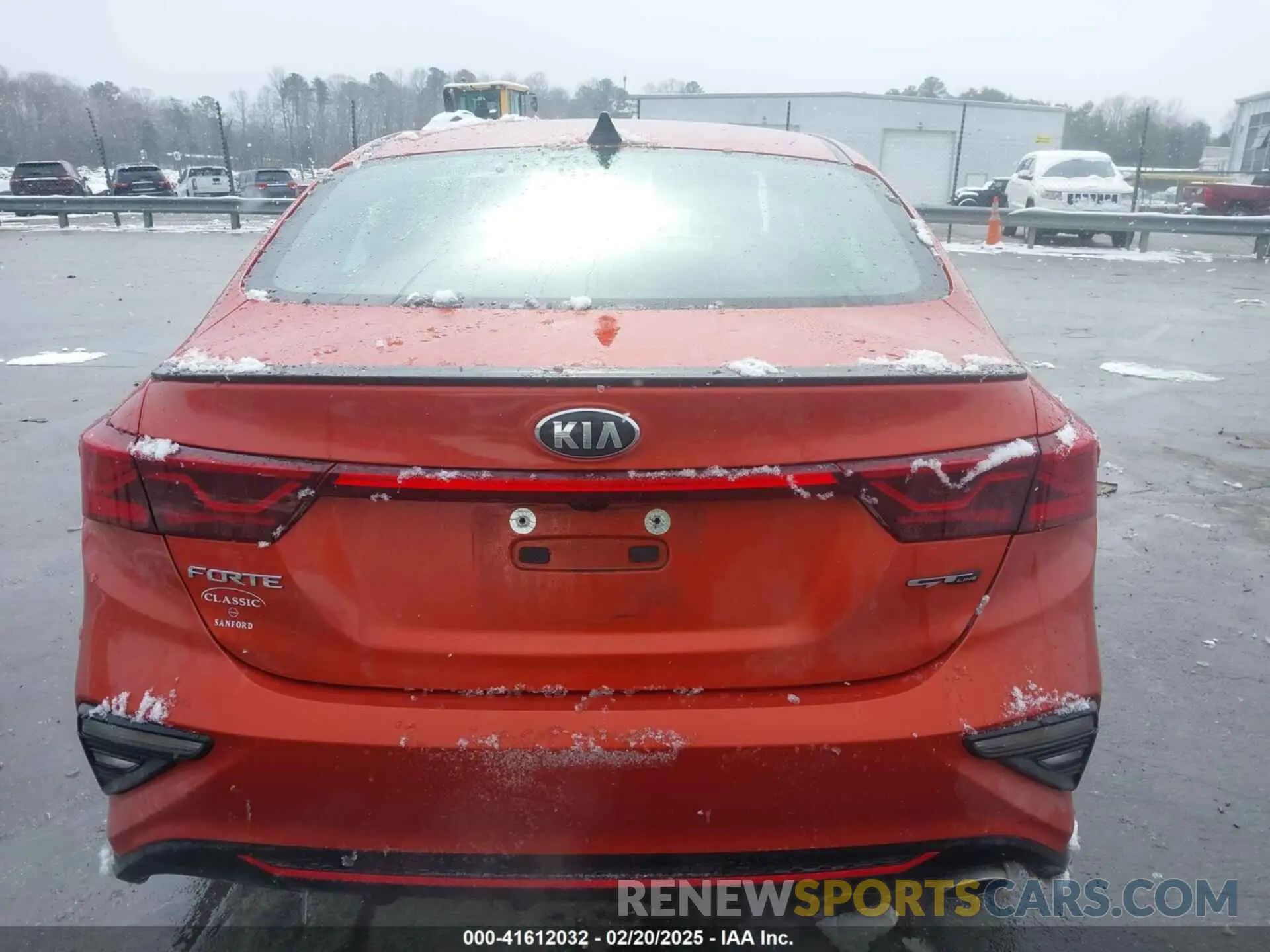 16 Photograph of a damaged car 3KPF34ADXLE152552 KIA FORTE 2020