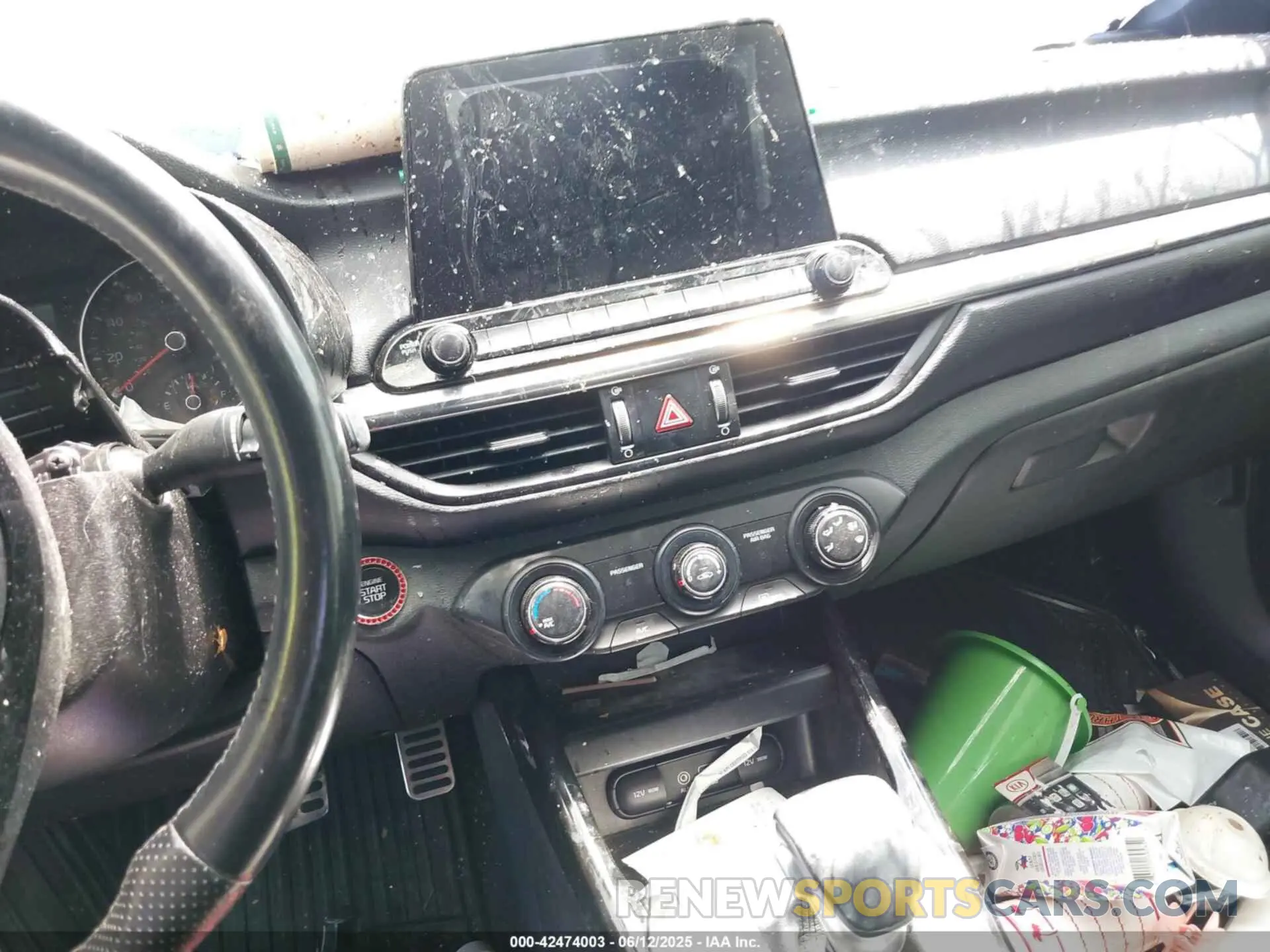 15 Photograph of a damaged car 3KPF34ADXLE247337 KIA FORTE 2020