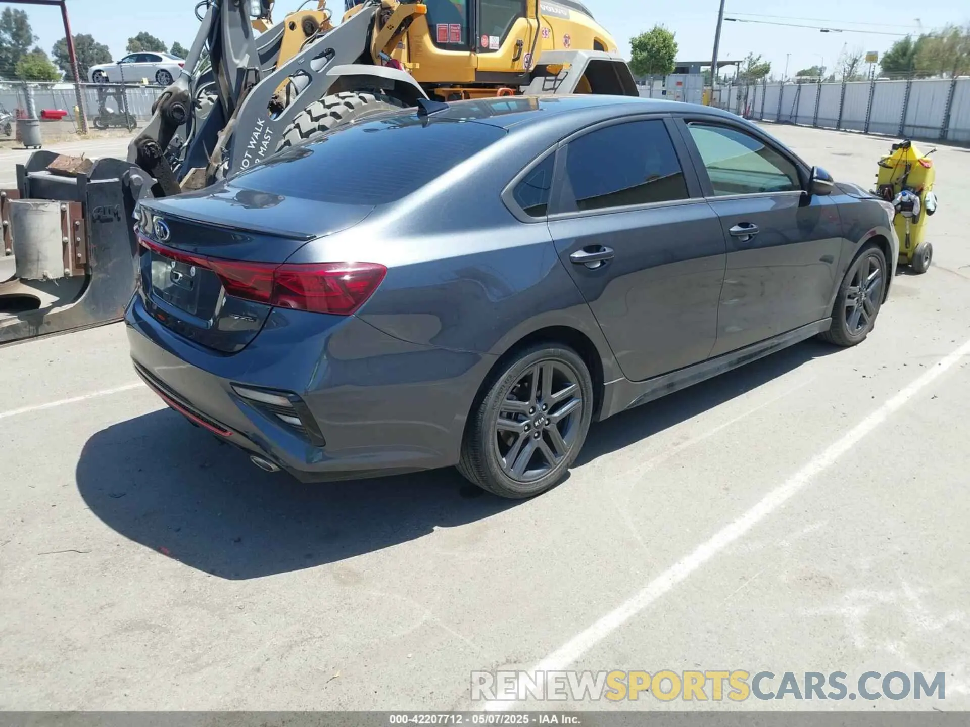 4 Фотография поврежденного автомобиля 3KPF34ADXLE252117 KIA FORTE 2020