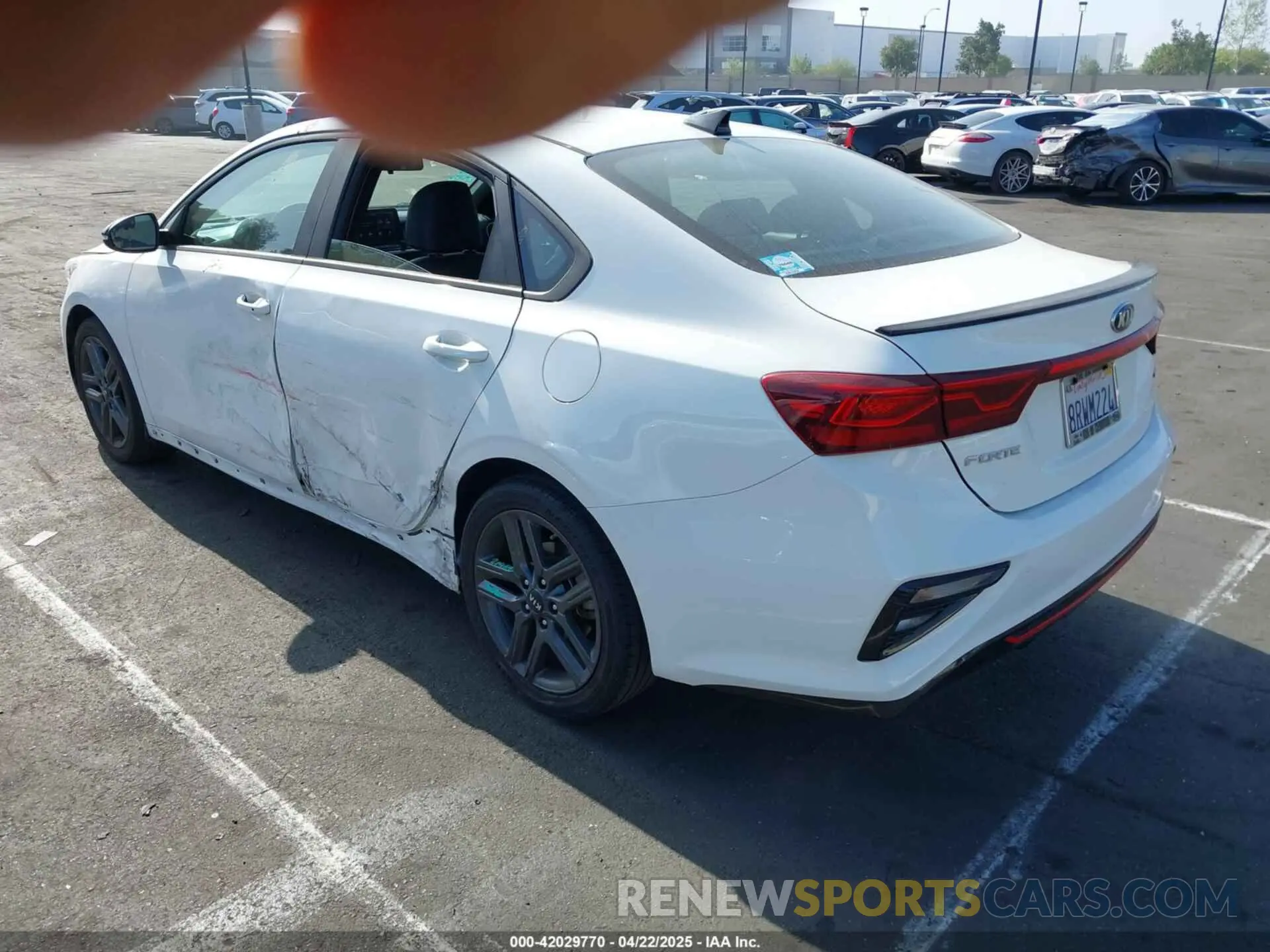 3 Фотография поврежденного автомобиля 3KPF34ADXLE256037 KIA FORTE 2020