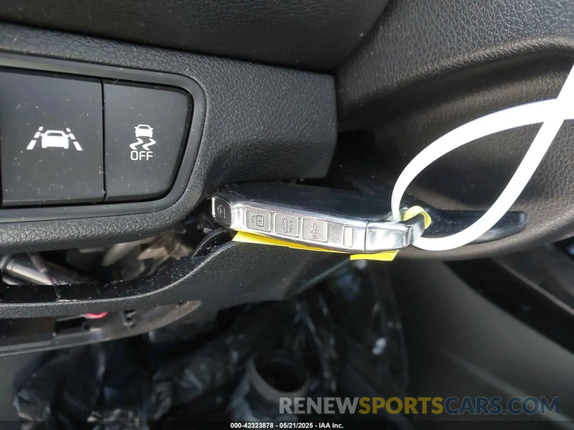 11 Photograph of a damaged car 3KPF44AC1LE158745 KIA FORTE 2020