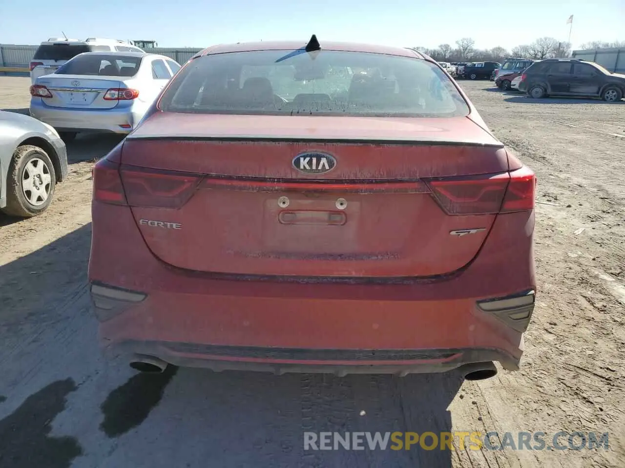 6 Photograph of a damaged car 3KPF44AC2LE140206 KIA FORTE 2020