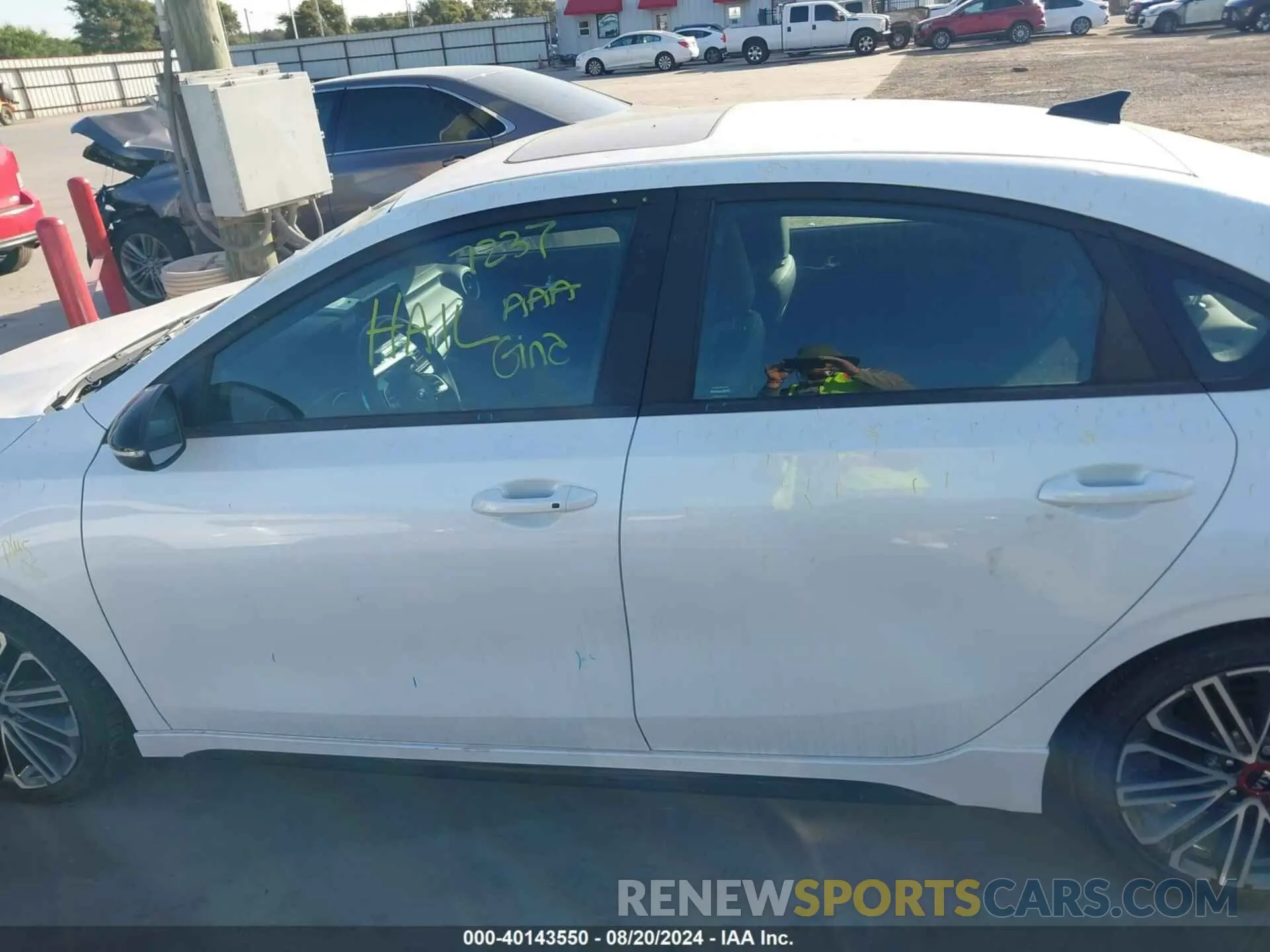 14 Фотография поврежденного автомобиля 3KPF44AC3LE211249 KIA FORTE 2020