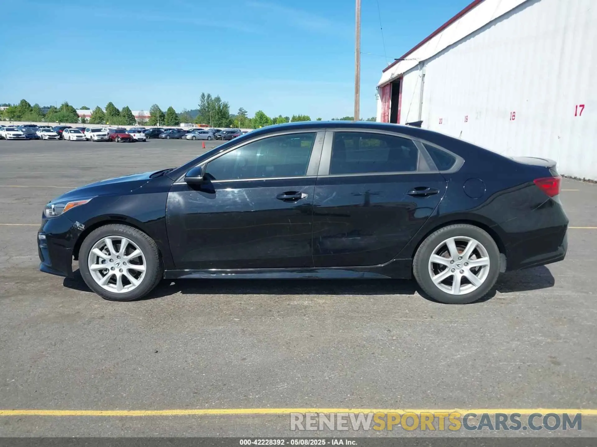 14 Photograph of a damaged car 3KPF44AC6LE184290 KIA FORTE 2020