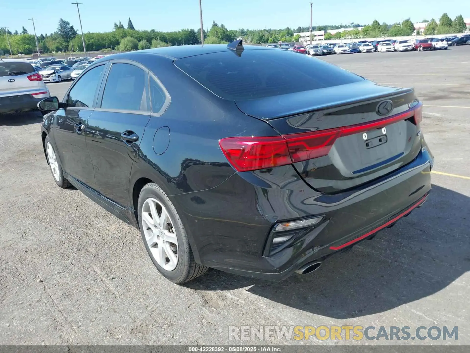 3 Photograph of a damaged car 3KPF44AC6LE184290 KIA FORTE 2020