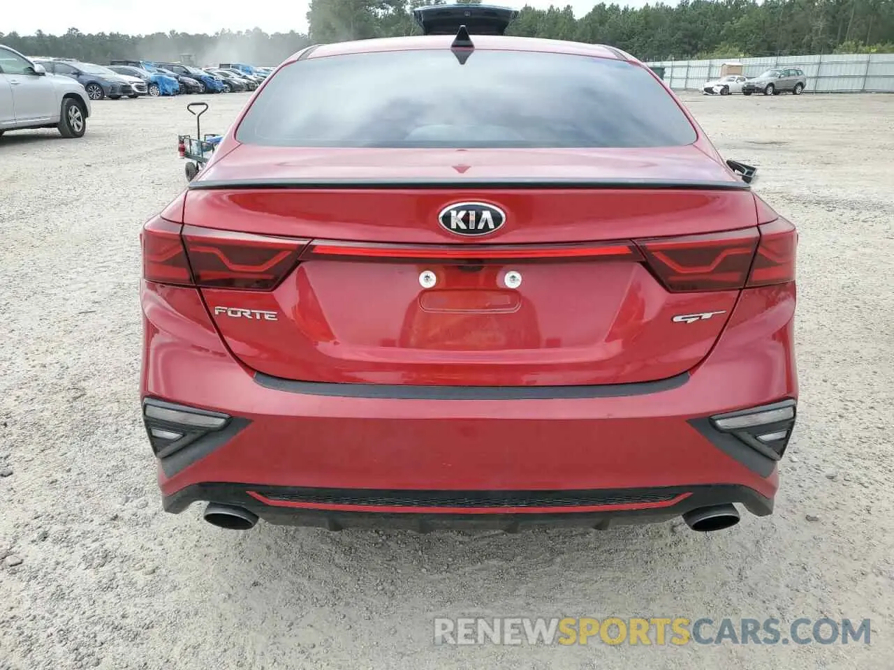 6 Photograph of a damaged car 3KPF44AC7LE240124 KIA FORTE 2020