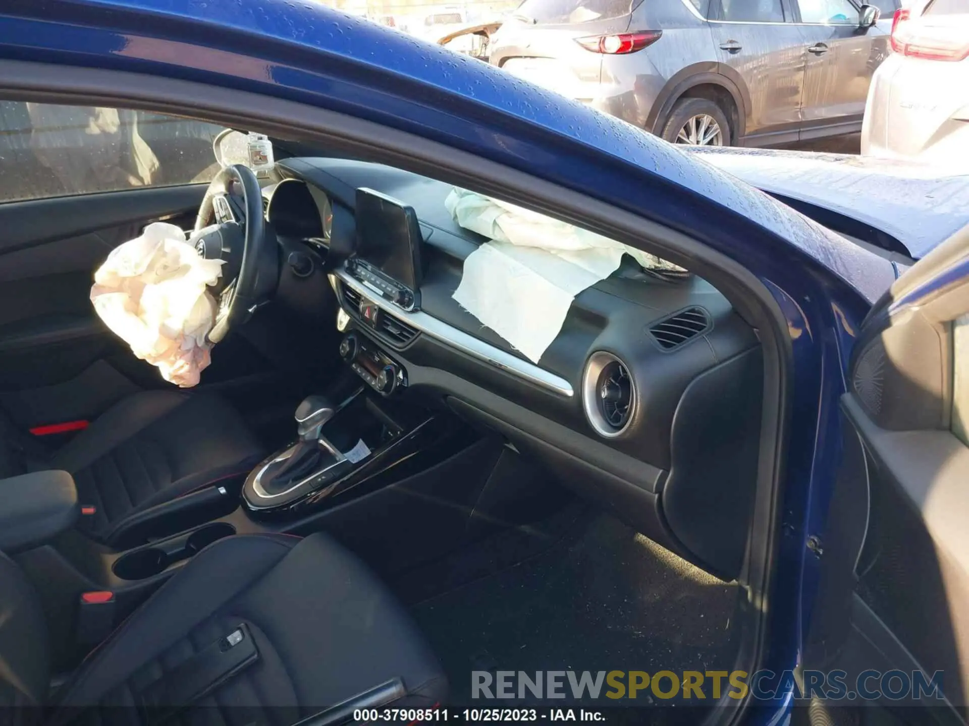 5 Photograph of a damaged car 3KPF44AC8LE147001 KIA FORTE 2020