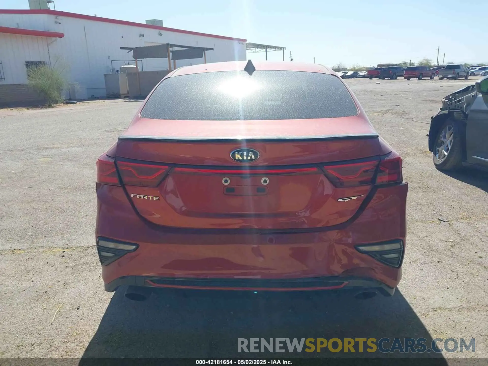 16 Photograph of a damaged car 3KPF44AC9LE227620 KIA FORTE 2020