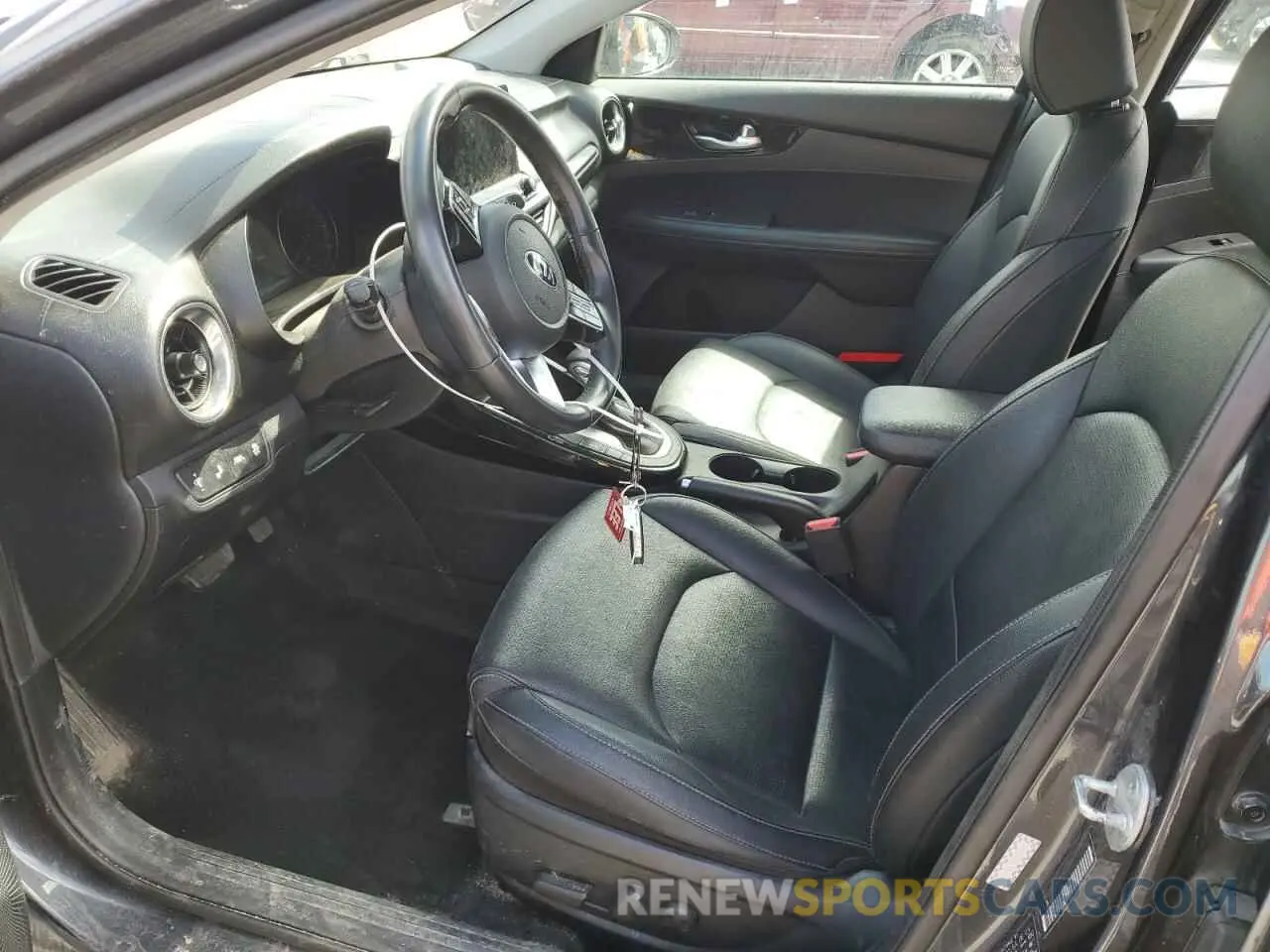 7 Фотография поврежденного автомобиля 3KPF54AD0LE144907 KIA FORTE 2020