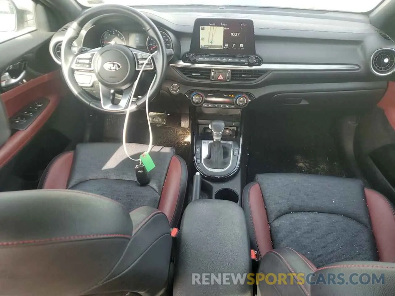 8 Фотография поврежденного автомобиля 3KPF54AD0LE211411 KIA FORTE 2020