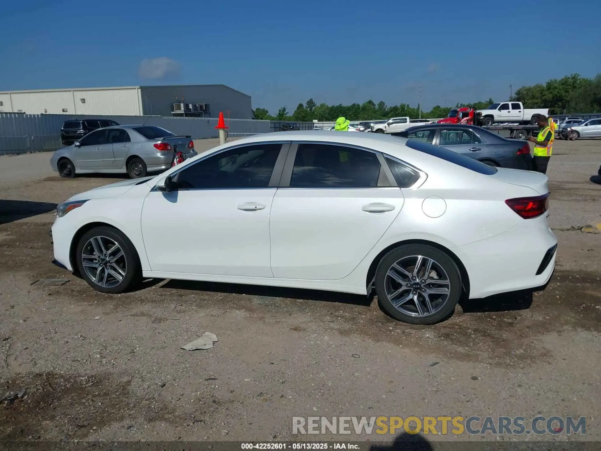 13 Фотография поврежденного автомобиля 3KPF54AD0LE244828 KIA FORTE 2020