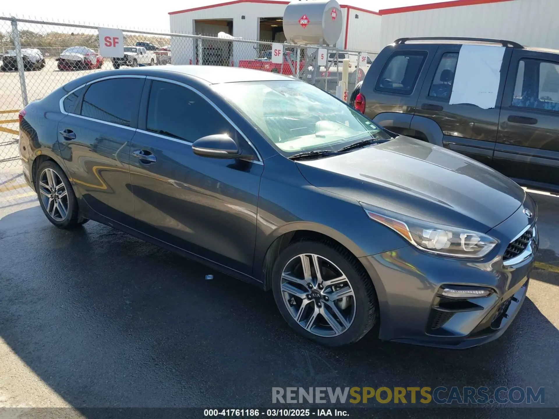 1 Photograph of a damaged car 3KPF54AD2LE152474 KIA FORTE 2020