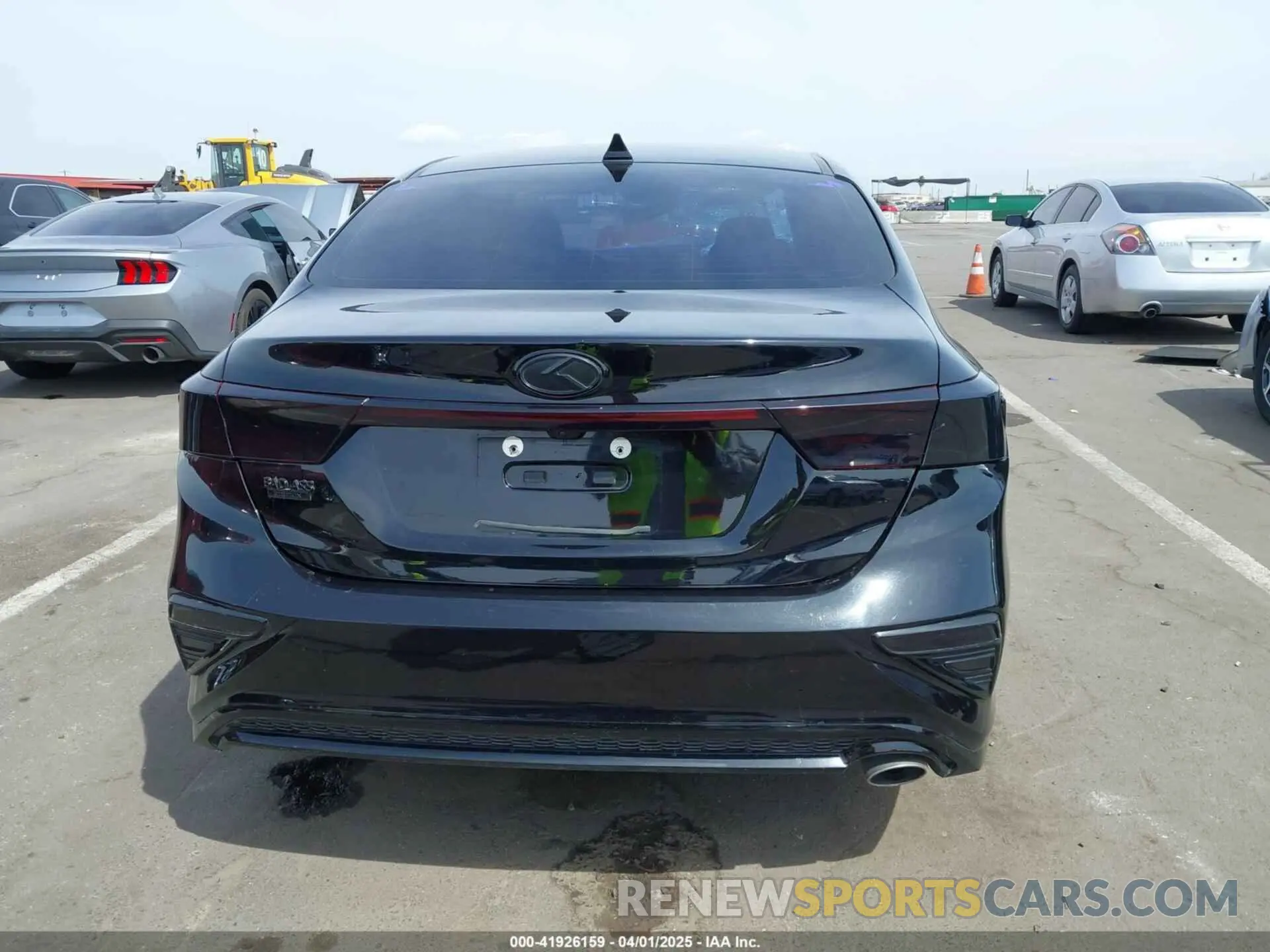 17 Фотография поврежденного автомобиля 3KPF54AD3LE190568 KIA FORTE 2020