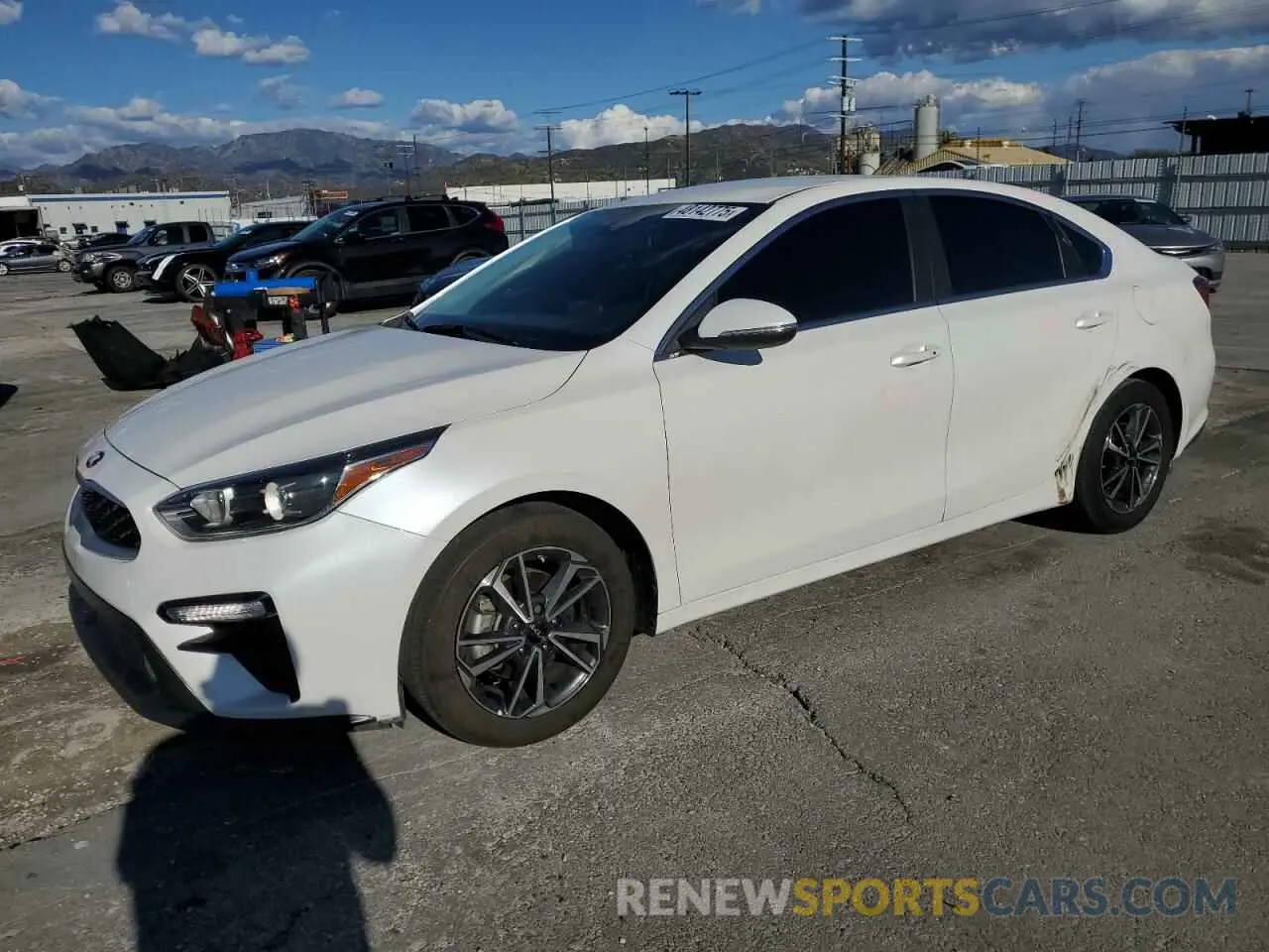 1 Фотография поврежденного автомобиля 3KPF54AD4LE253662 KIA FORTE 2020