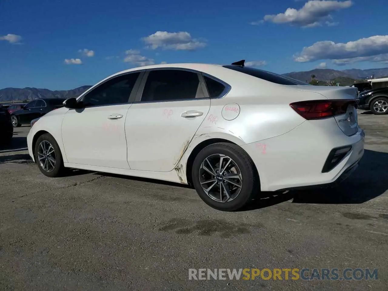 2 Фотография поврежденного автомобиля 3KPF54AD4LE253662 KIA FORTE 2020