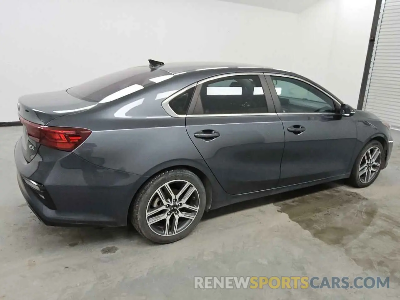 3 Фотография поврежденного автомобиля 3KPF54AD5LE191236 KIA FORTE 2020