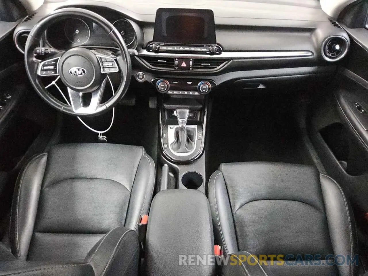8 Фотография поврежденного автомобиля 3KPF54AD5LE191236 KIA FORTE 2020