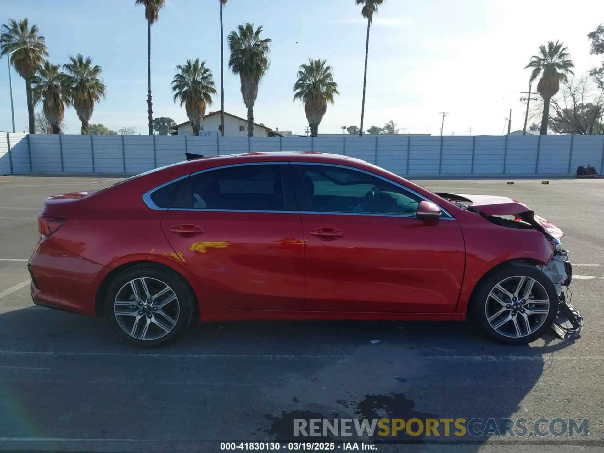 13 Фотография поврежденного автомобиля 3KPF54AD8LE254619 KIA FORTE 2020