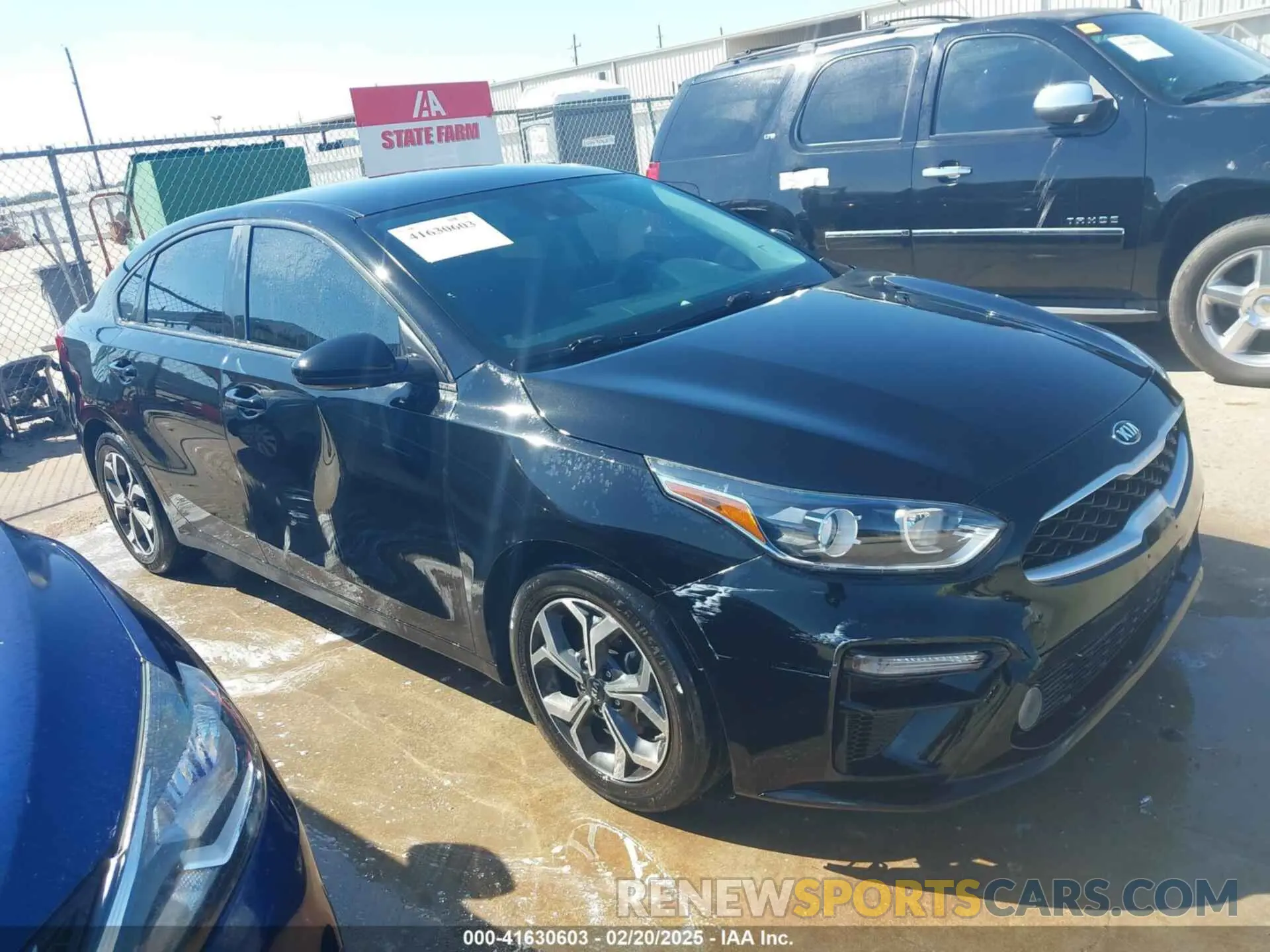 1 Photograph of a damaged car 3KPF24AD0ME267391 KIA FORTE 2021