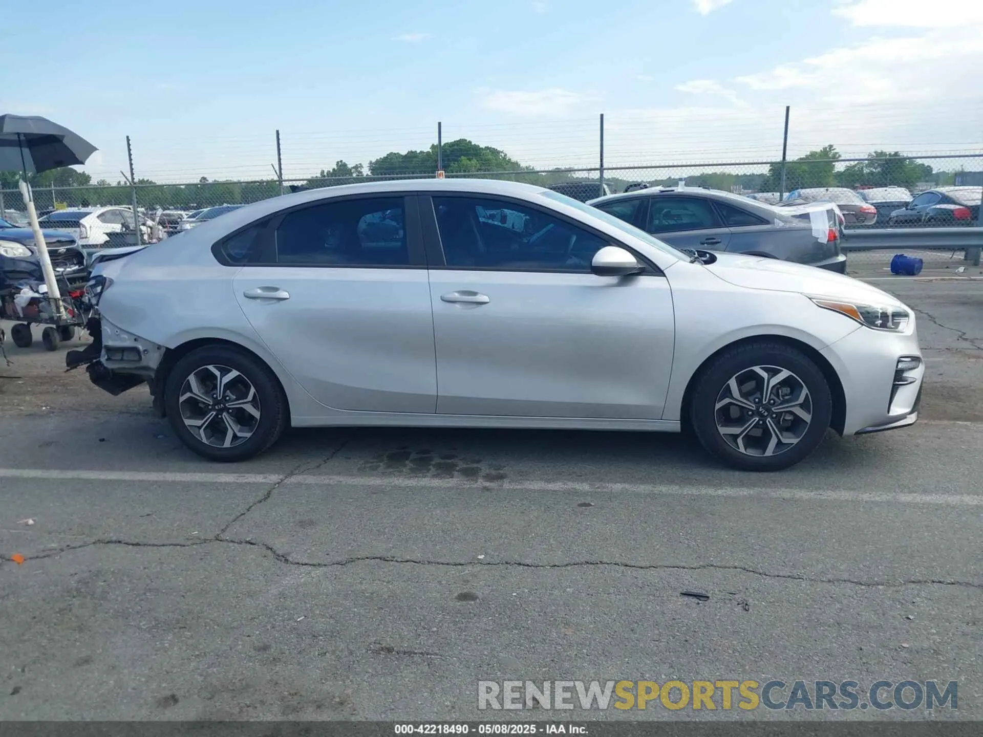 13 Photograph of a damaged car 3KPF24AD0ME290833 KIA FORTE 2021