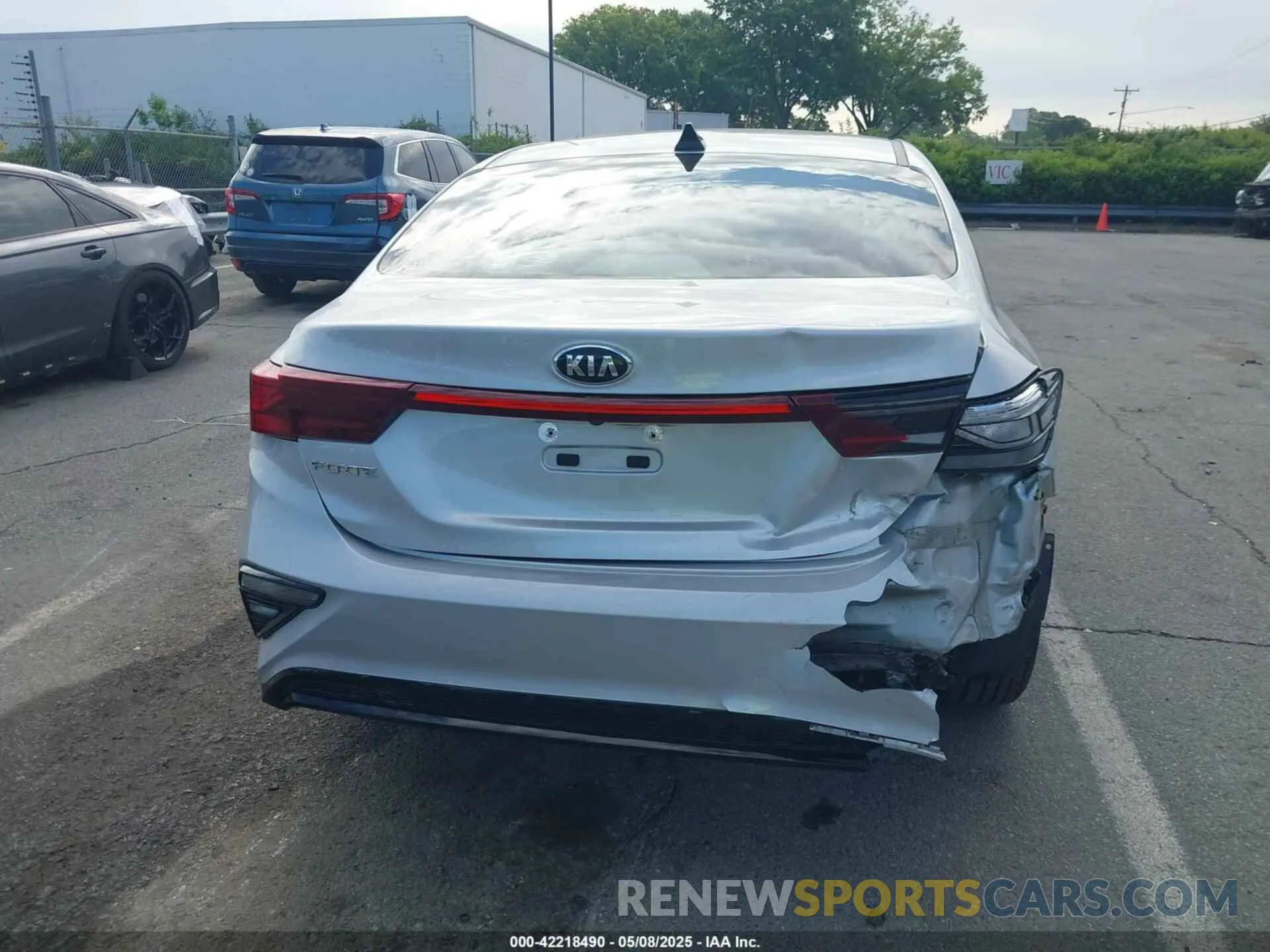 16 Photograph of a damaged car 3KPF24AD0ME290833 KIA FORTE 2021