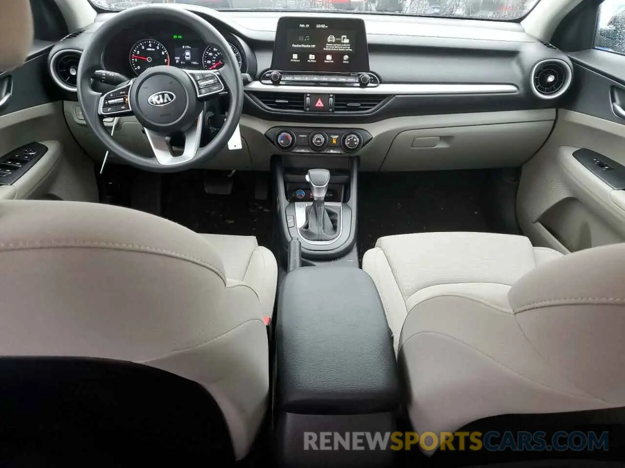 8 Фотография поврежденного автомобиля 3KPF24AD0ME301362 KIA FORTE 2021