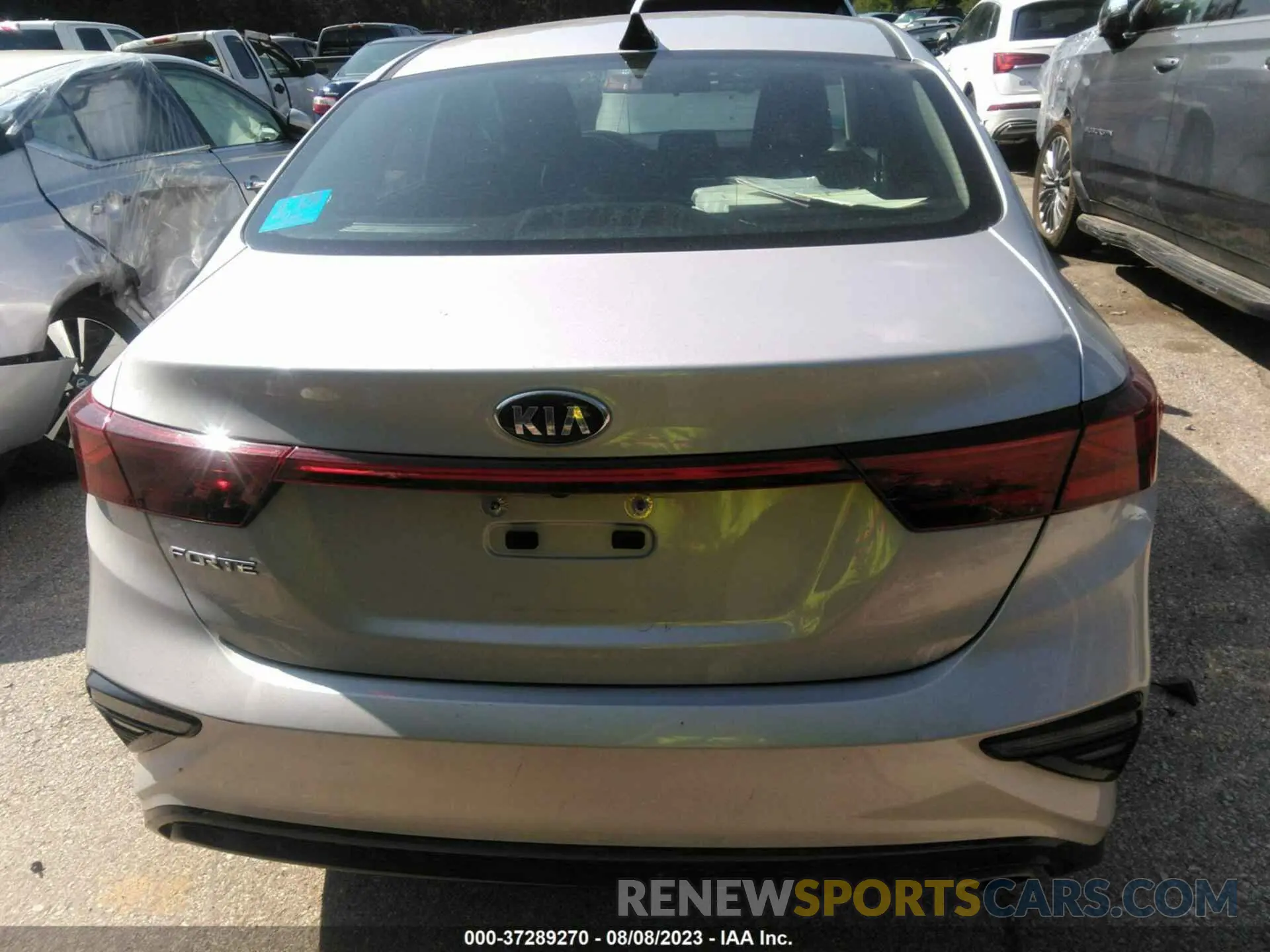 16 Photograph of a damaged car 3KPF24AD0ME318341 KIA FORTE 2021