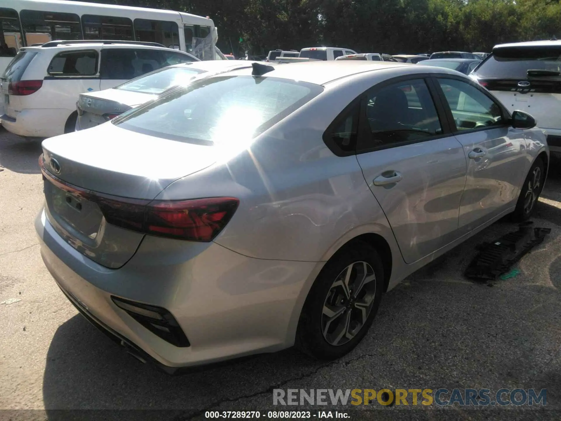 4 Photograph of a damaged car 3KPF24AD0ME318341 KIA FORTE 2021