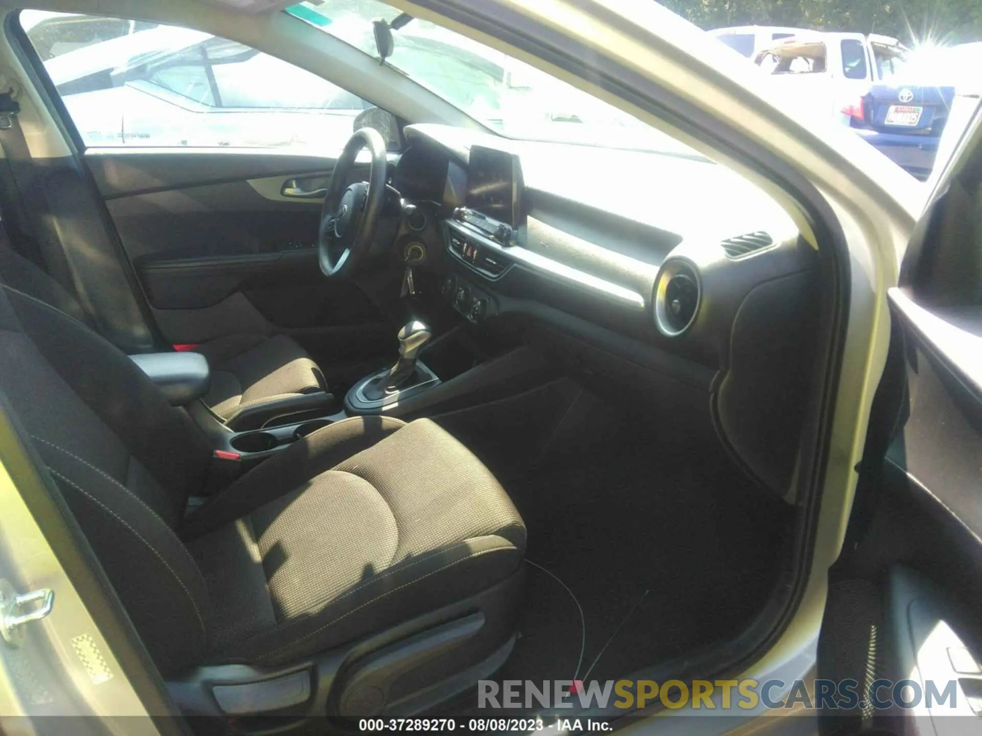 5 Photograph of a damaged car 3KPF24AD0ME318341 KIA FORTE 2021