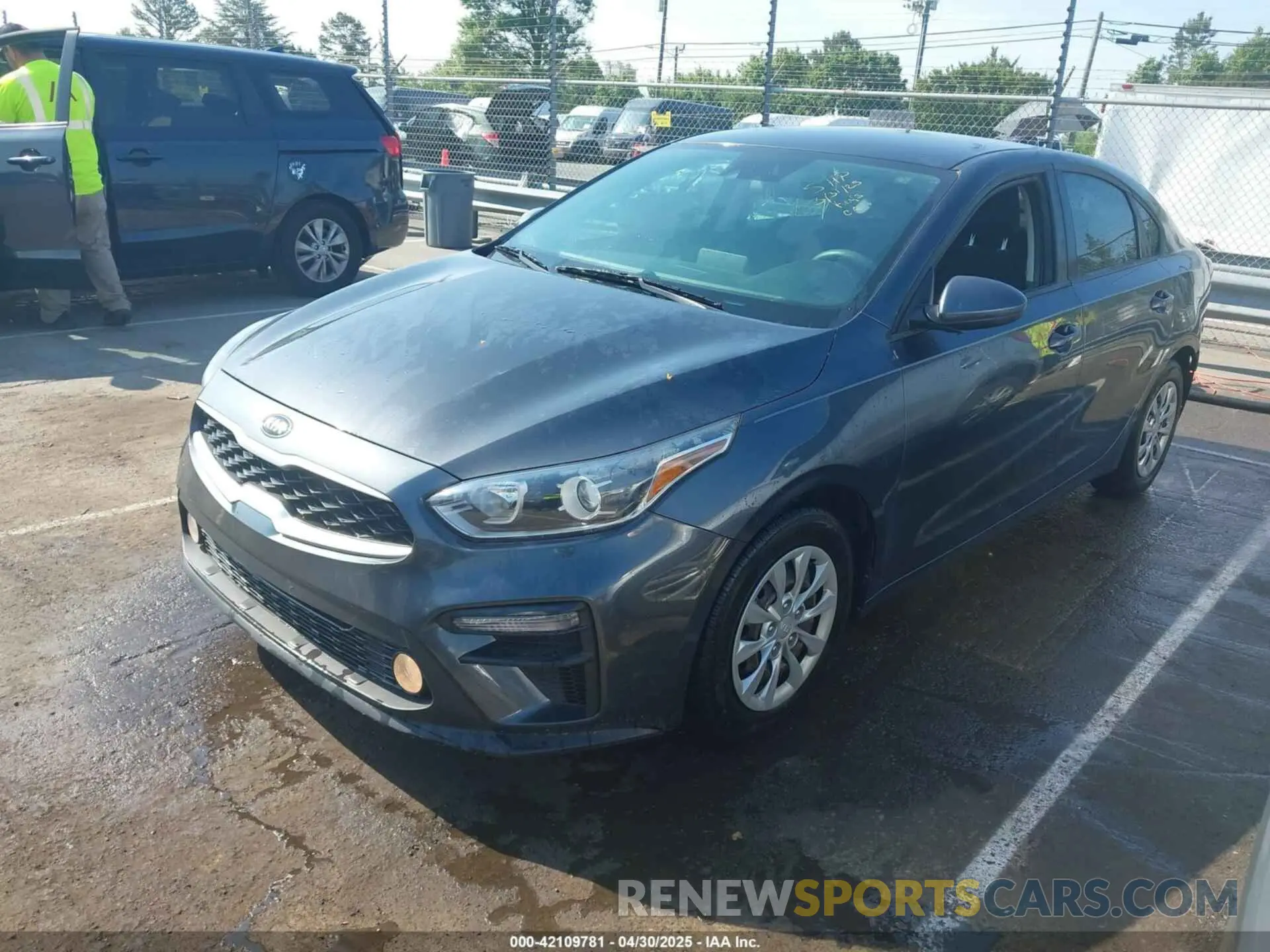 2 Фотография поврежденного автомобиля 3KPF24AD0ME322311 KIA FORTE 2021