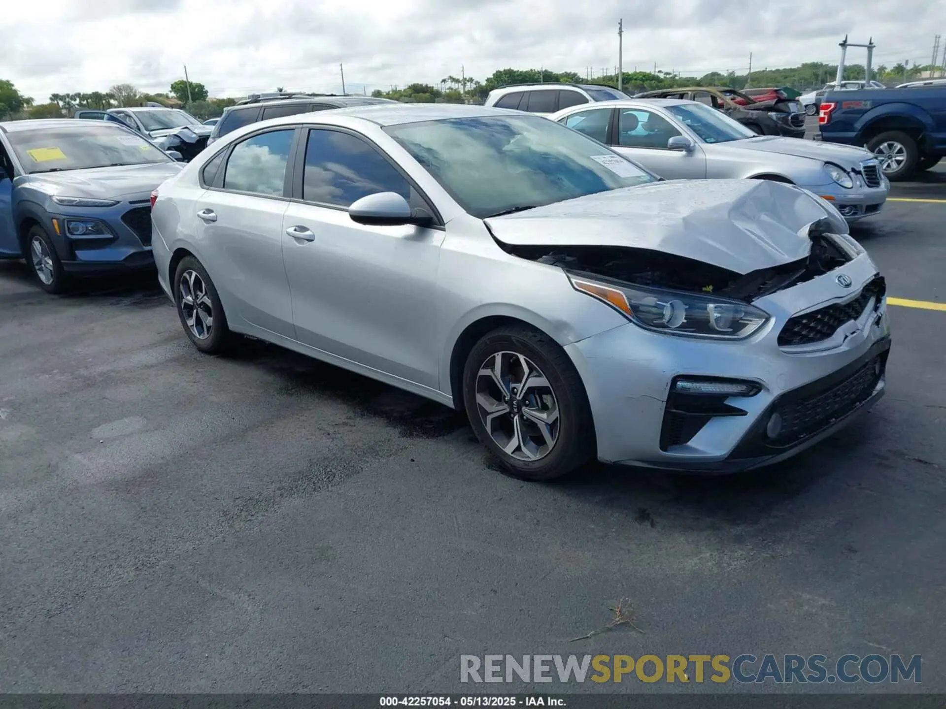 1 Фотография поврежденного автомобиля 3KPF24AD0ME334880 KIA FORTE 2021