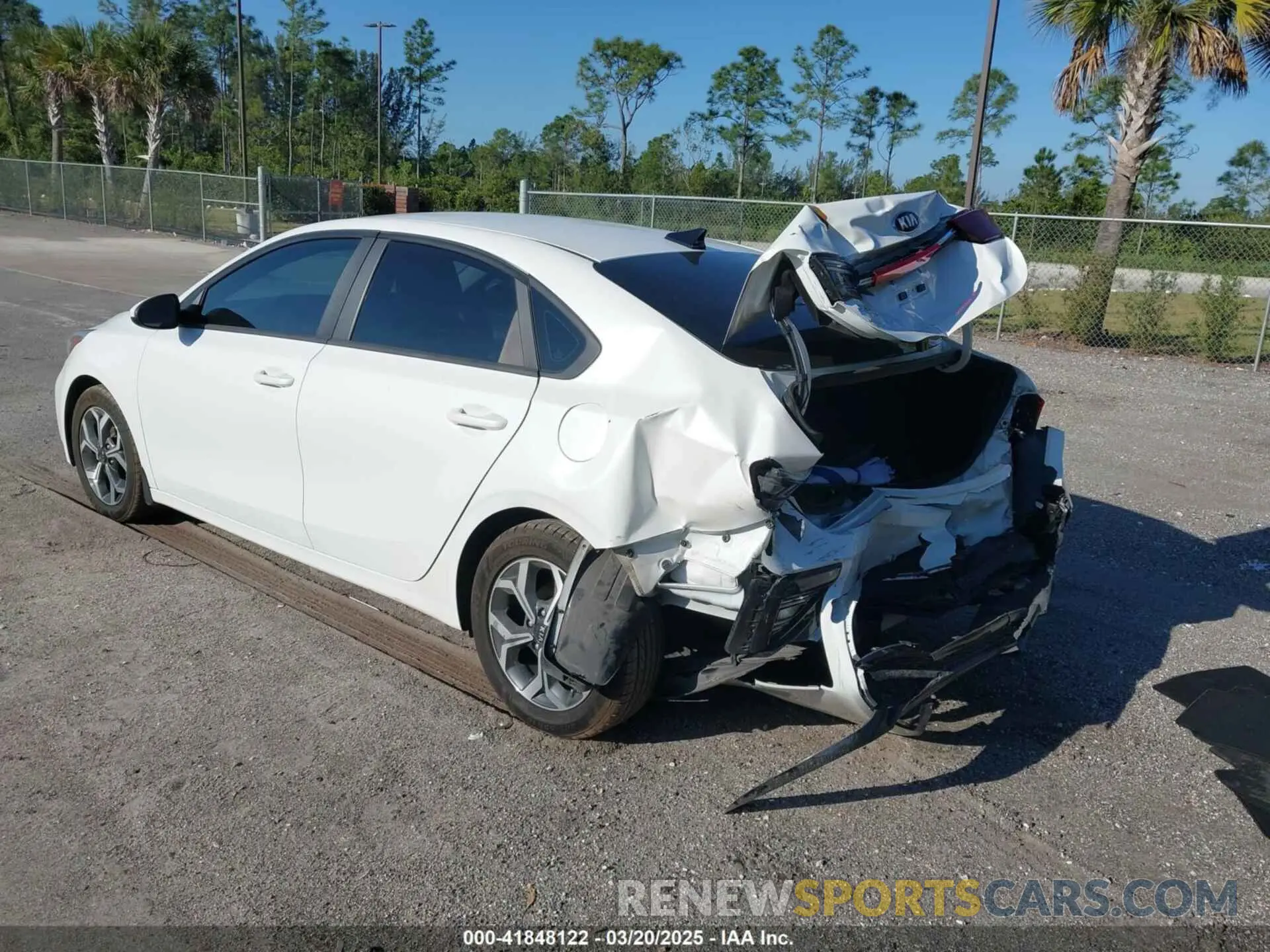 3 Photograph of a damaged car 3KPF24AD0ME344194 KIA FORTE 2021