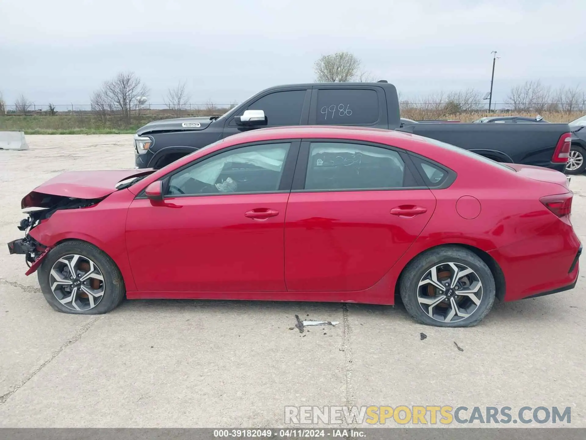 14 Photograph of a damaged car 3KPF24AD0ME346625 KIA FORTE 2021
