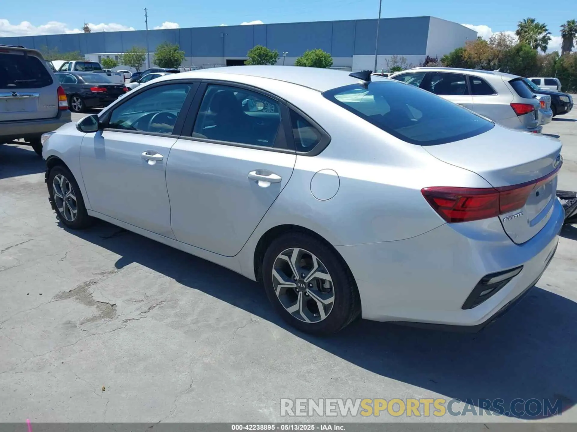 3 Photograph of a damaged car 3KPF24AD0ME349234 KIA FORTE 2021
