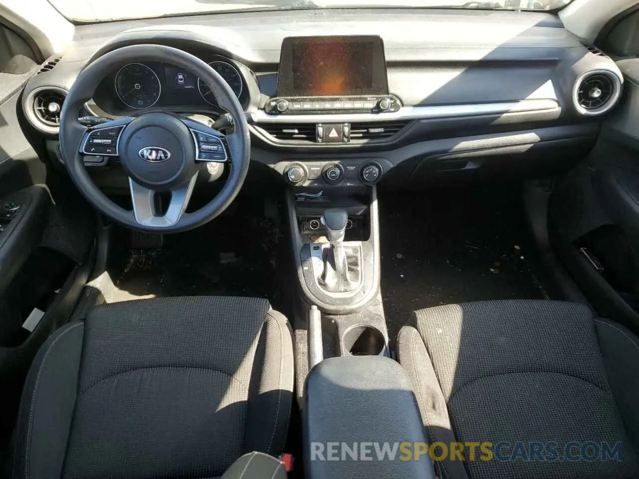 8 Фотография поврежденного автомобиля 3KPF24AD0ME354627 KIA FORTE 2021