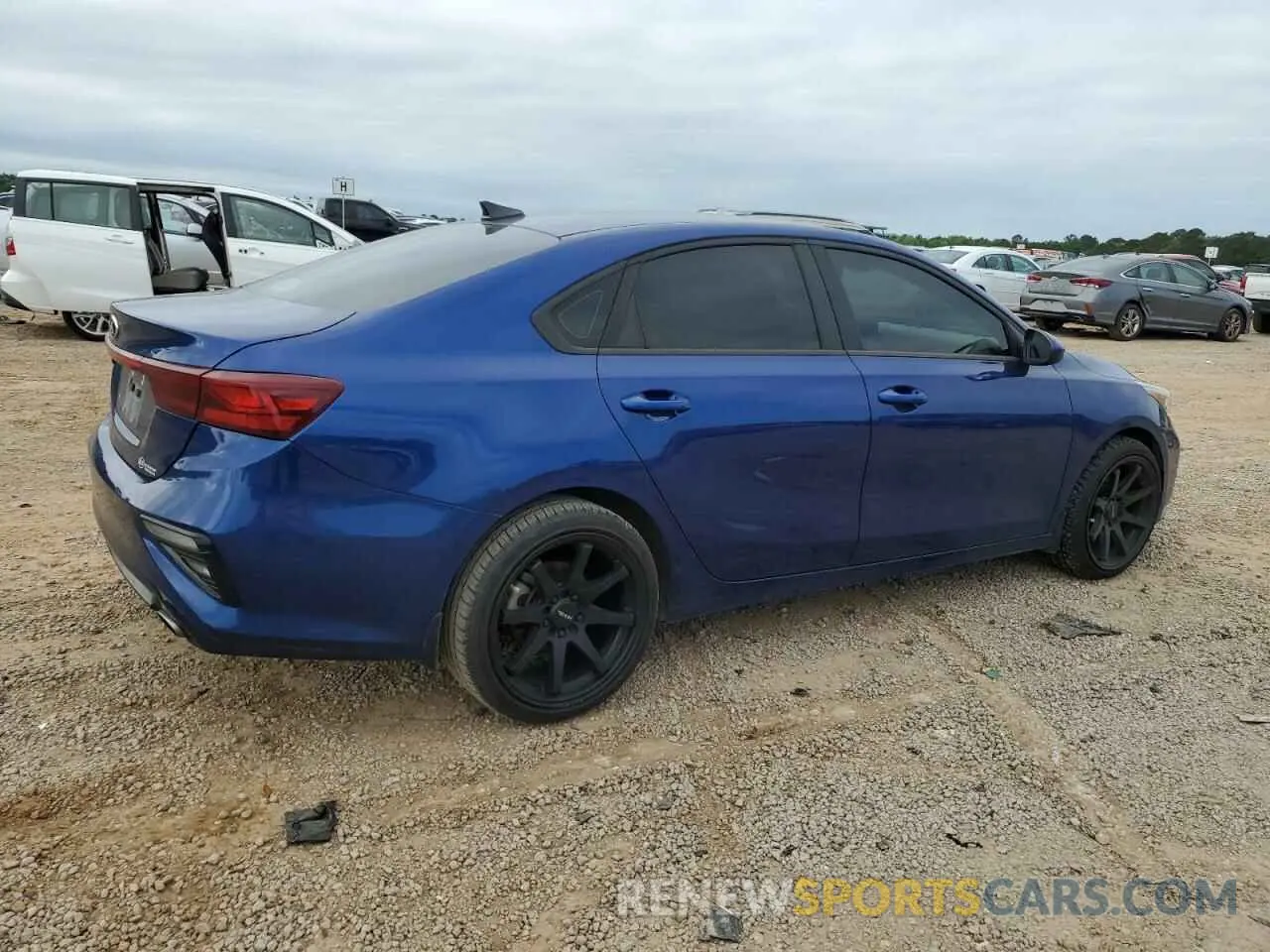 3 Фотография поврежденного автомобиля 3KPF24AD0ME360167 KIA FORTE 2021