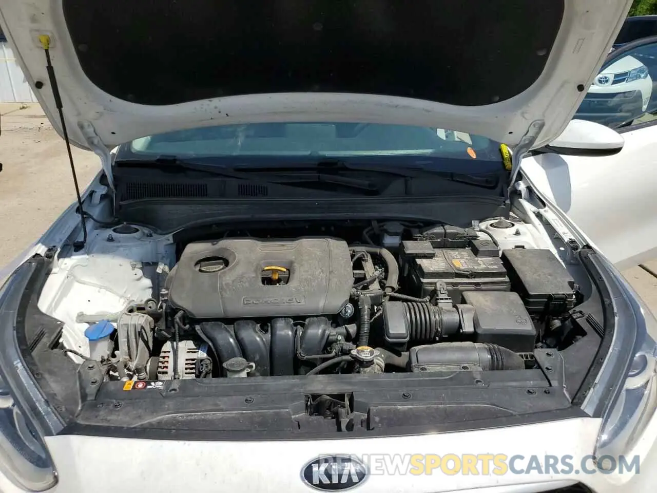 11 Photograph of a damaged car 3KPF24AD0ME360671 KIA FORTE 2021