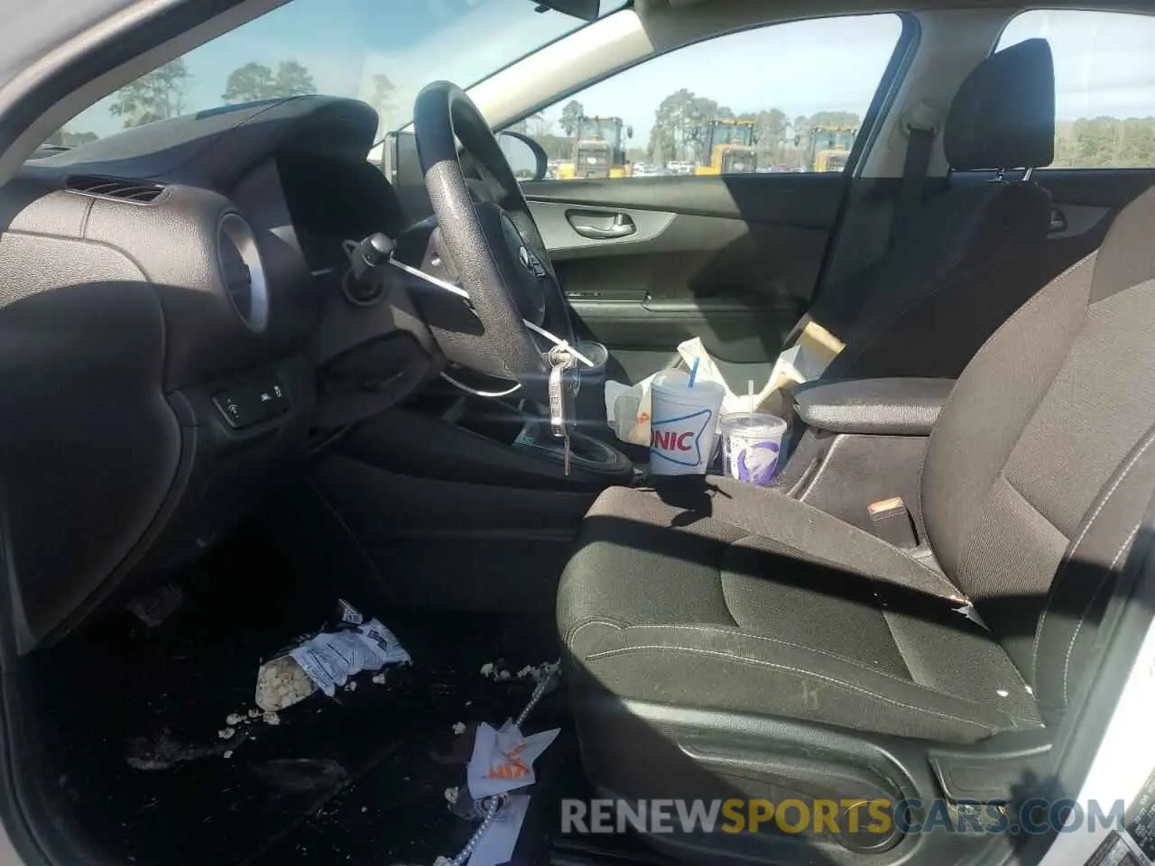 7 Photograph of a damaged car 3KPF24AD0ME404068 KIA FORTE 2021