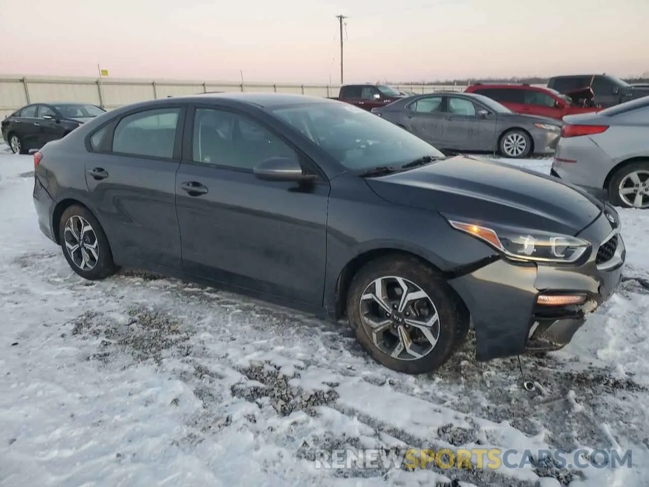 4 Фотография поврежденного автомобиля 3KPF24AD0ME404801 KIA FORTE 2021