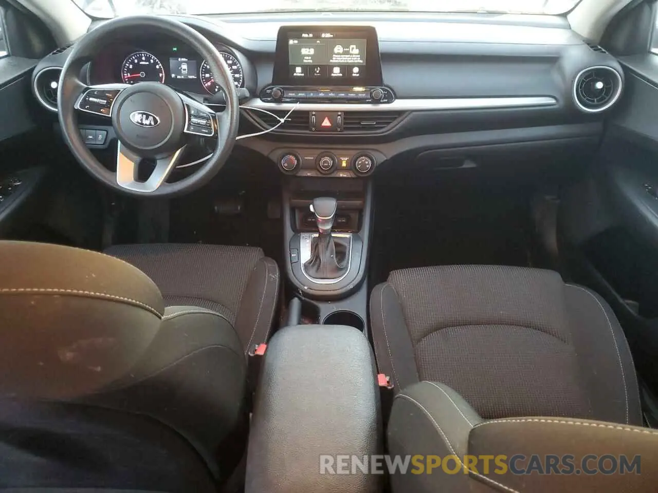 8 Фотография поврежденного автомобиля 3KPF24AD0ME404801 KIA FORTE 2021