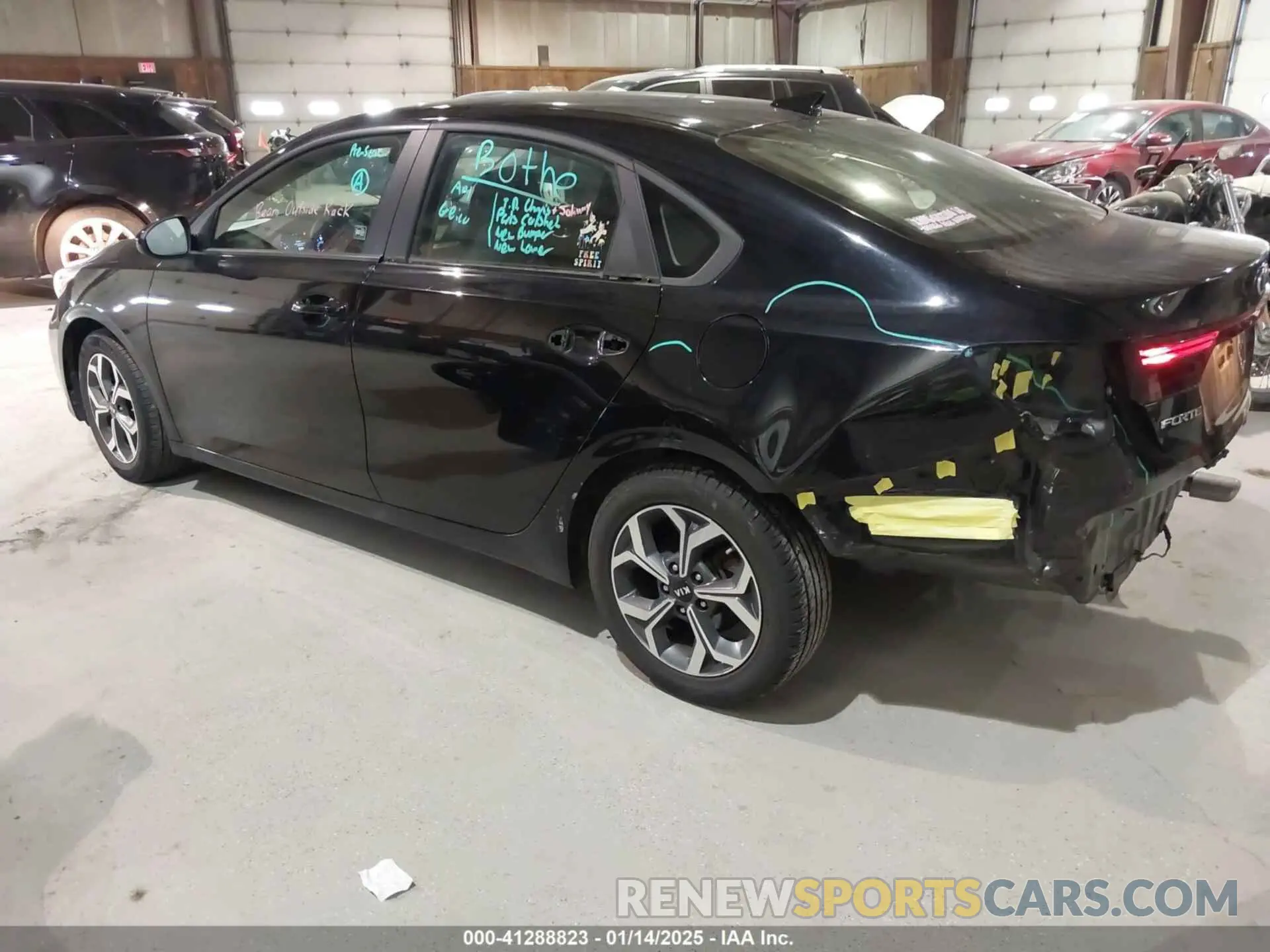3 Фотография поврежденного автомобиля 3KPF24AD1ME273698 KIA FORTE 2021