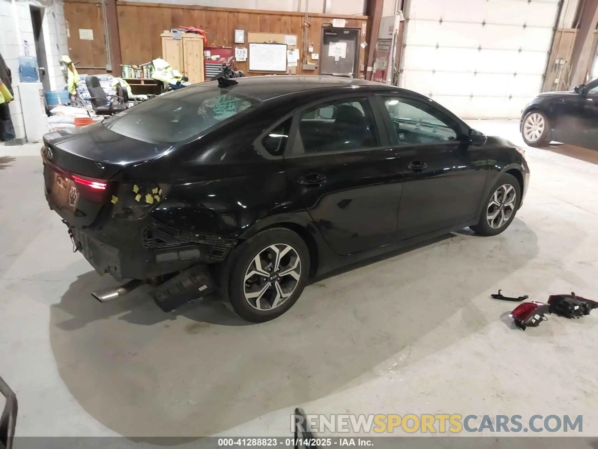 4 Фотография поврежденного автомобиля 3KPF24AD1ME273698 KIA FORTE 2021