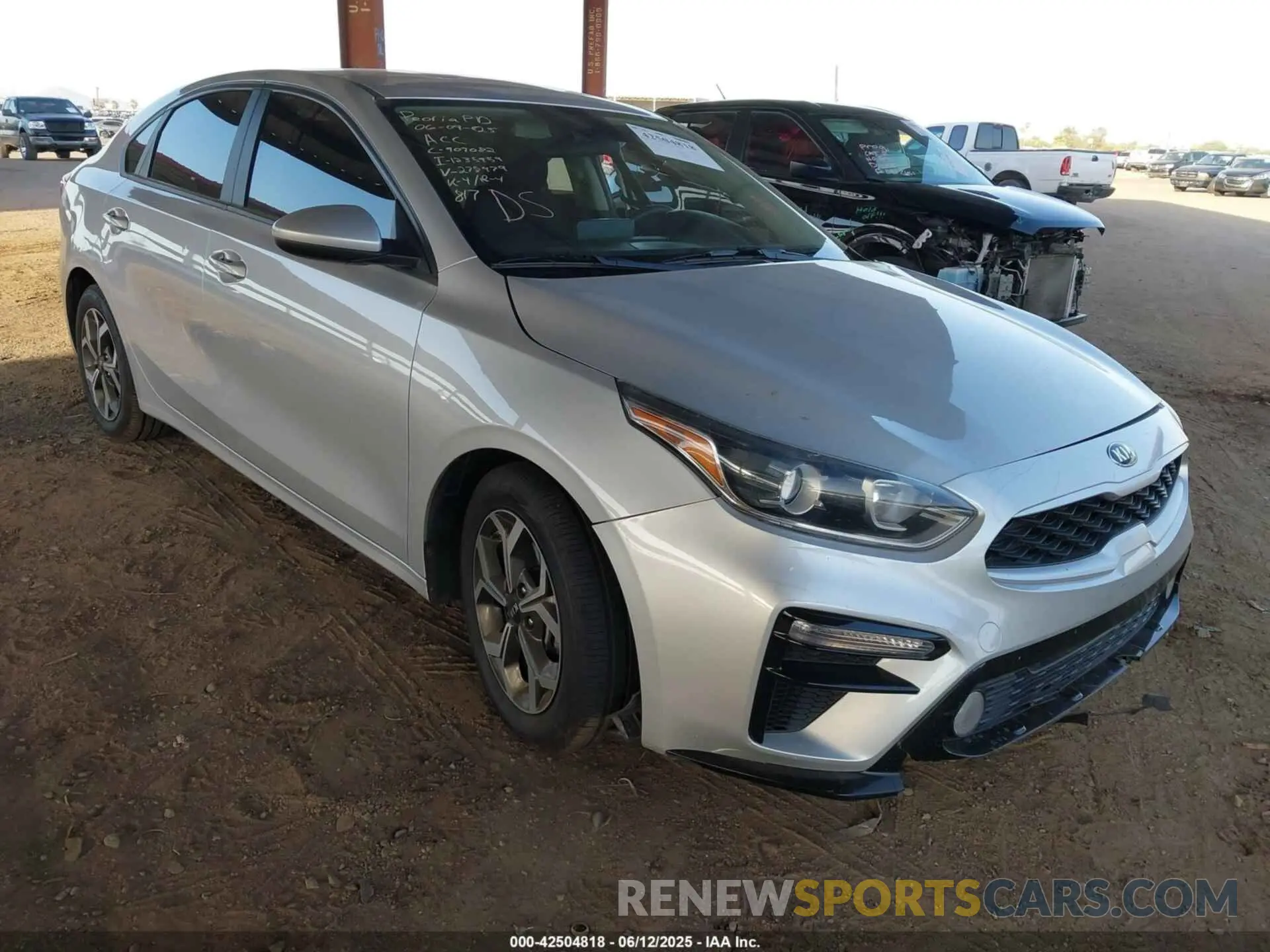 1 Photograph of a damaged car 3KPF24AD1ME278979 KIA FORTE 2021