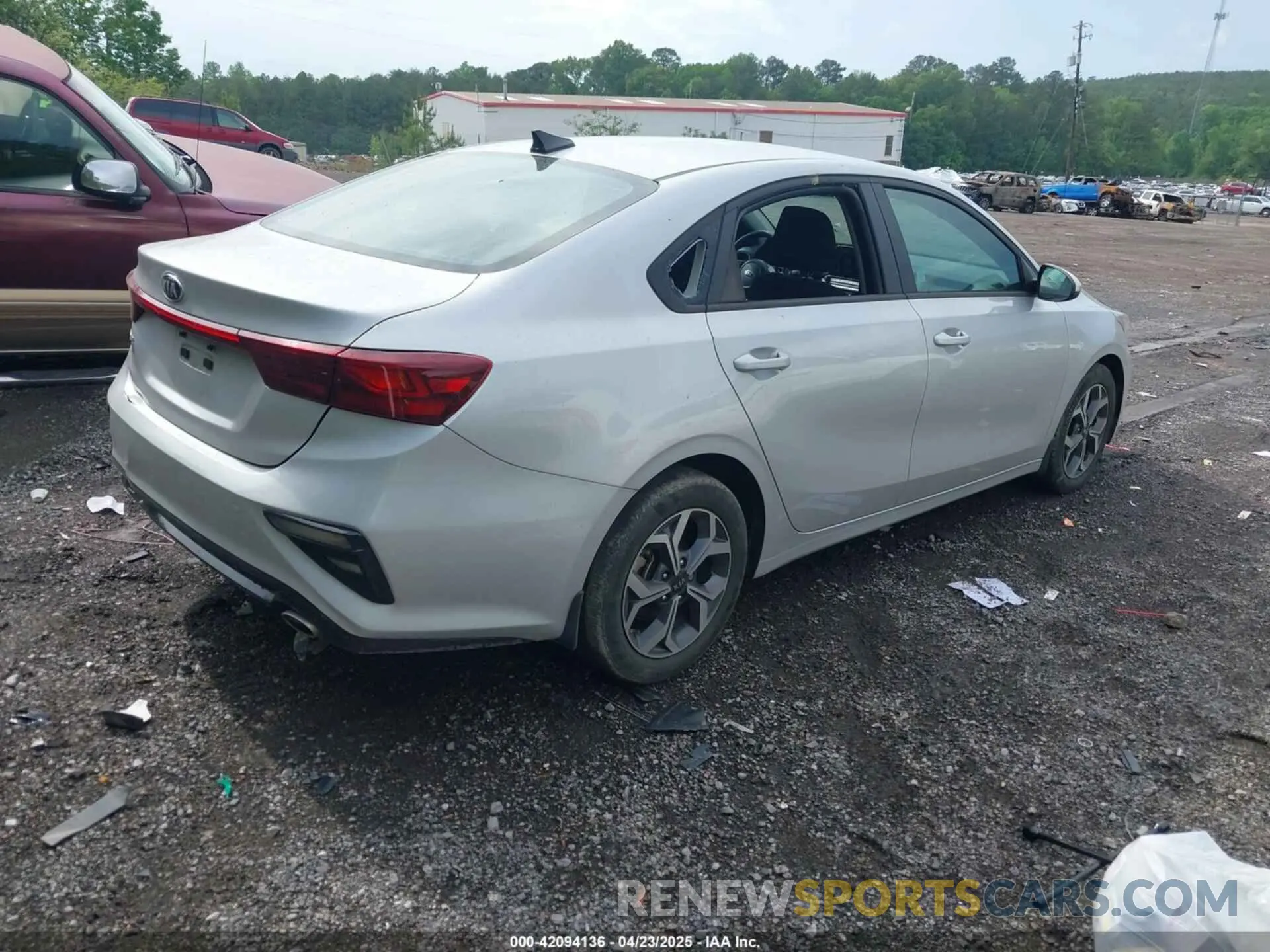 4 Photograph of a damaged car 3KPF24AD1ME290811 KIA FORTE 2021