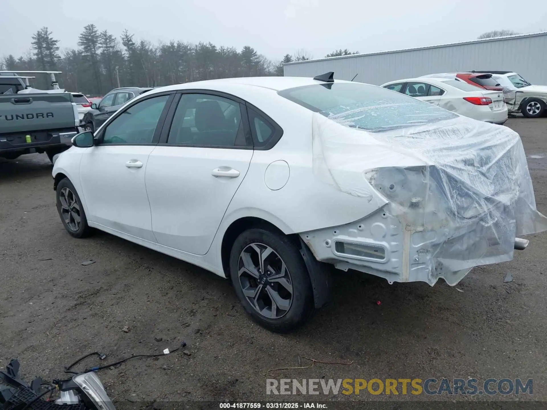3 Фотография поврежденного автомобиля 3KPF24AD1ME291909 KIA FORTE 2021