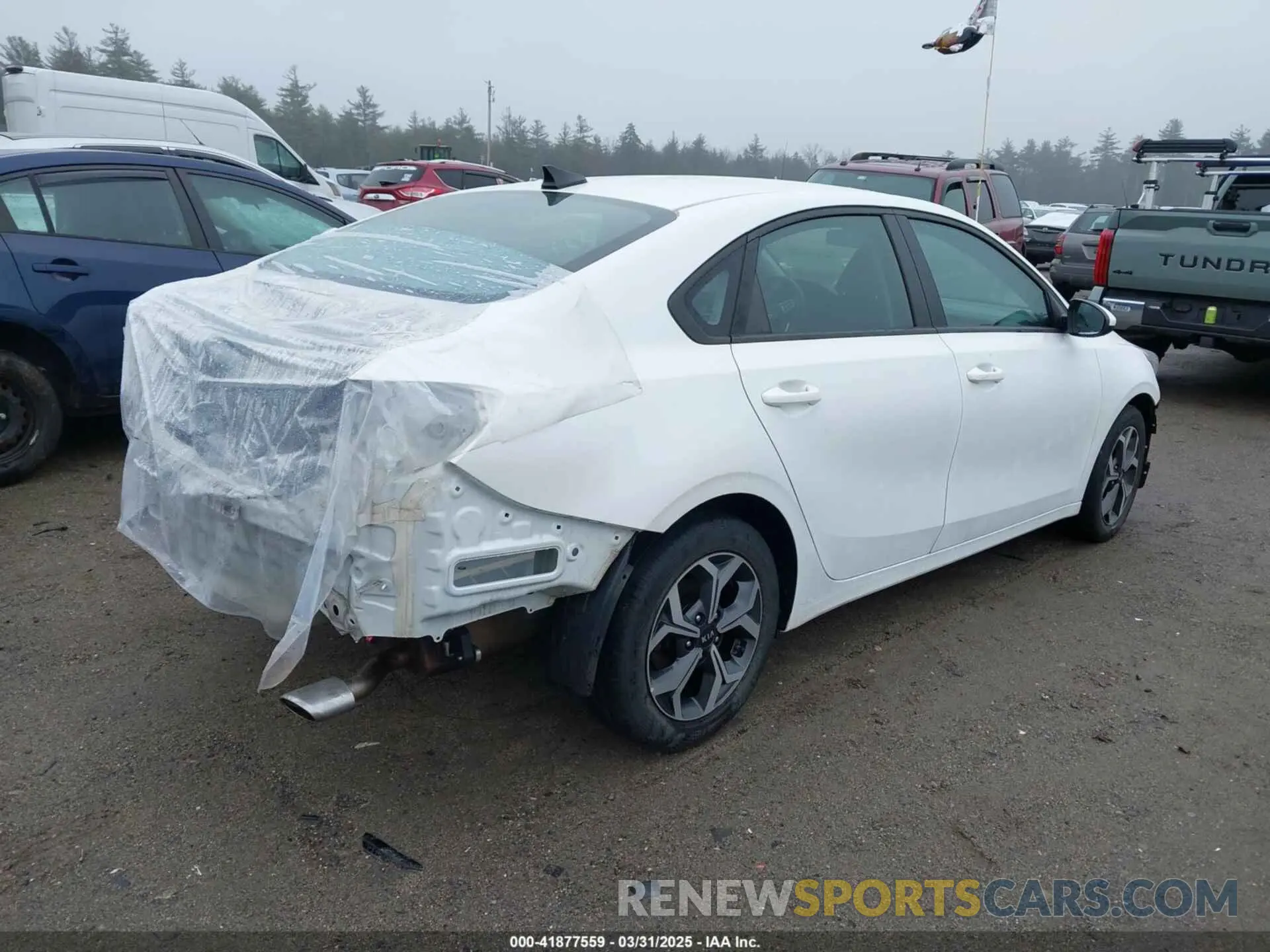 4 Фотография поврежденного автомобиля 3KPF24AD1ME291909 KIA FORTE 2021