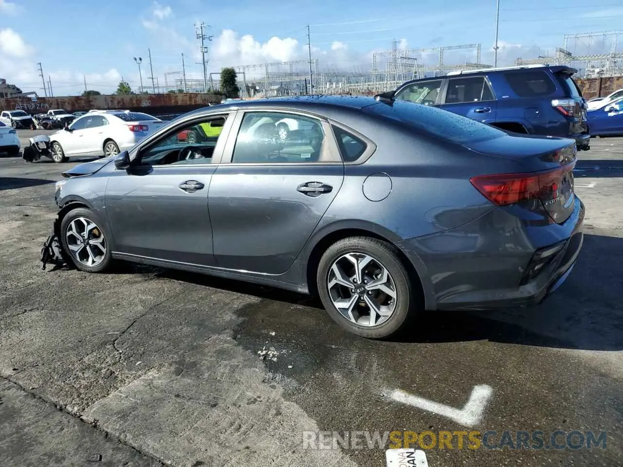 2 Фотография поврежденного автомобиля 3KPF24AD1ME316761 KIA FORTE 2021
