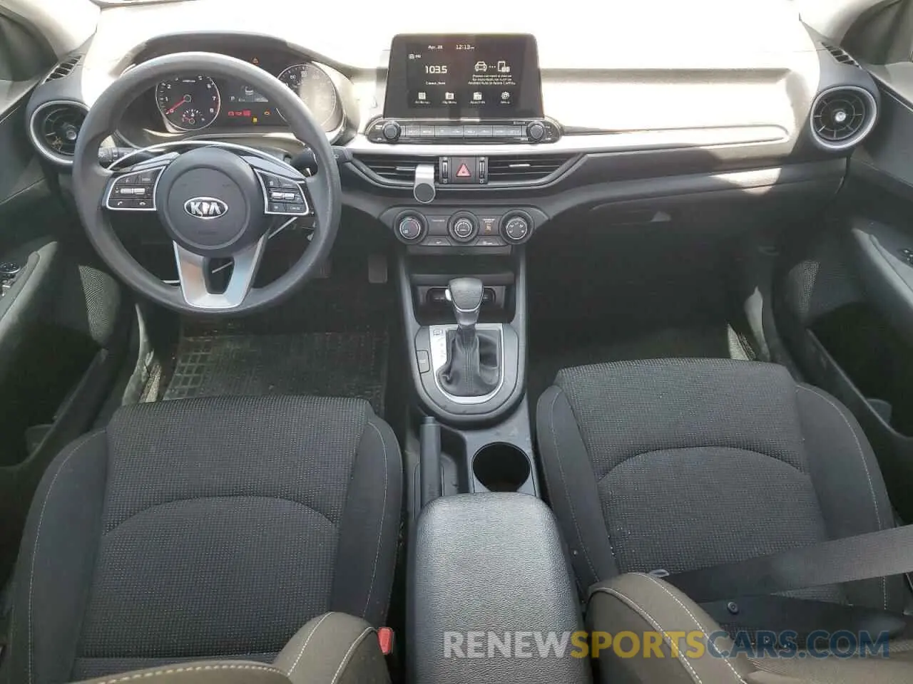 8 Фотография поврежденного автомобиля 3KPF24AD1ME325640 KIA FORTE 2021